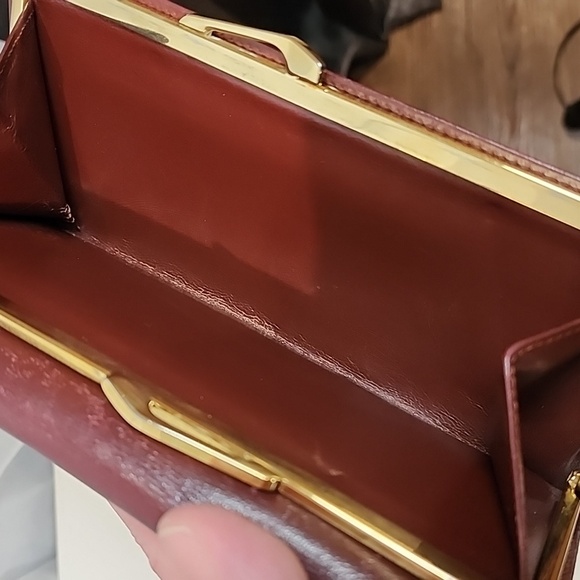 Cartier Checkbook Kiss-lock Wallet - Picture 13 of 13